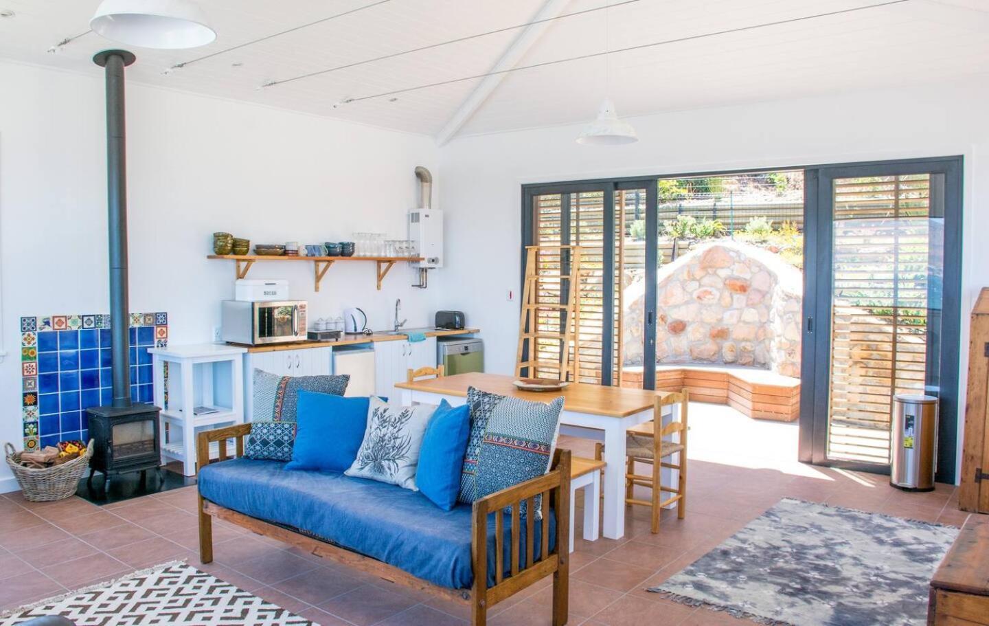 Modern Beach Apartment By Open Home Kalk Bay Buitenkant foto